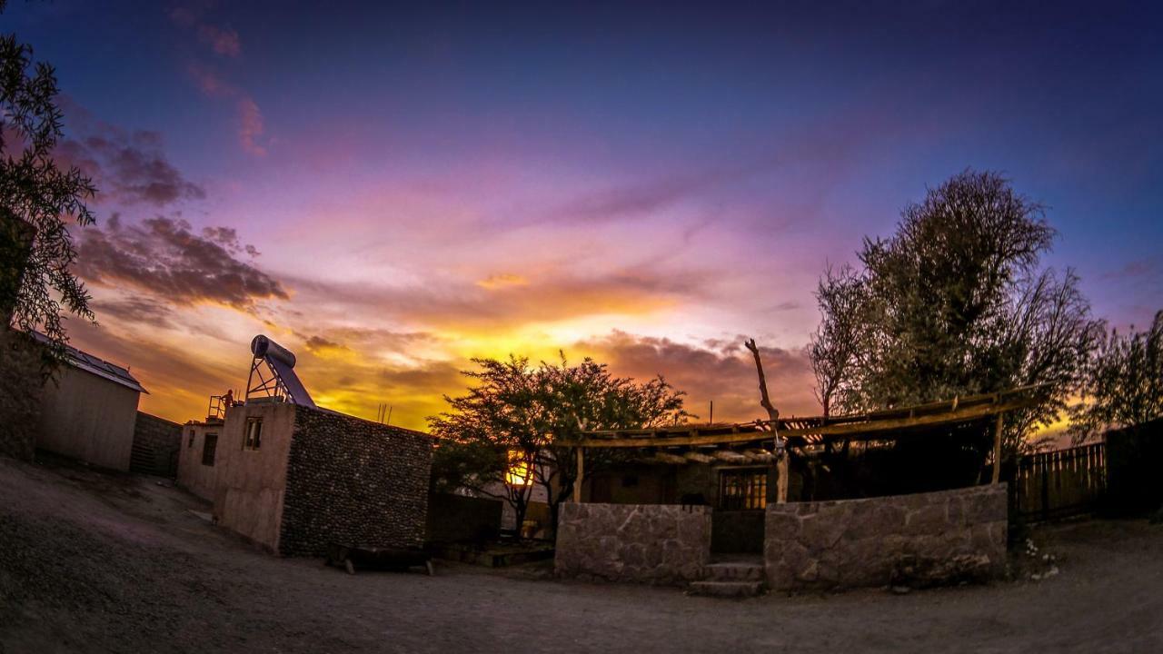 Sol Del Desierto Villa Chiuchiu Bagian luar foto